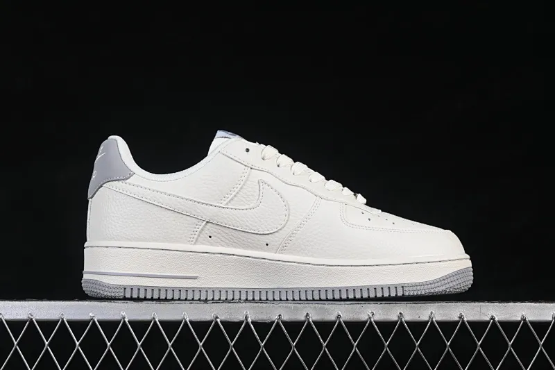 All categories Nk Air Force 1 Air Force series Nk Air Force 1 Low Air Force low-top Nike Air Force 1'07 Low Milky white fog gray Air Force 1 low-top casual sneakers NH0601-543